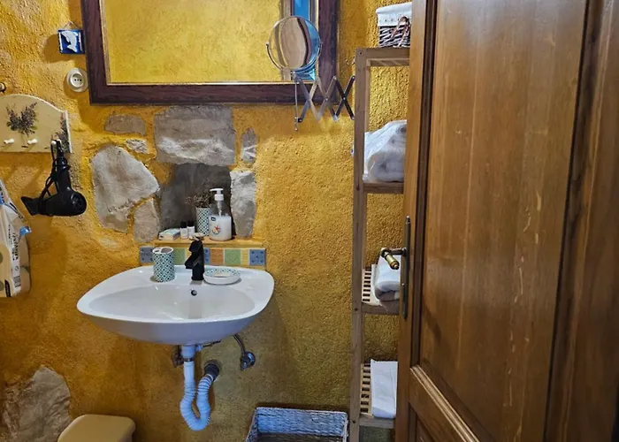 Oskar Sunny House - Adults Only *